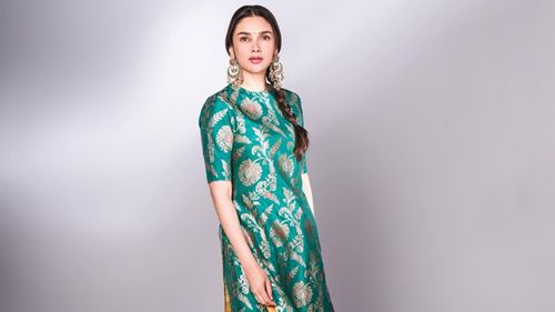 Teej Outfit Ideas To Elevate Your Teej Festival Look